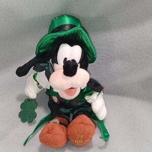 Rare Vintage 2001 Disney Goofy St. Patricks Day Bean Bag Plush Collectors New